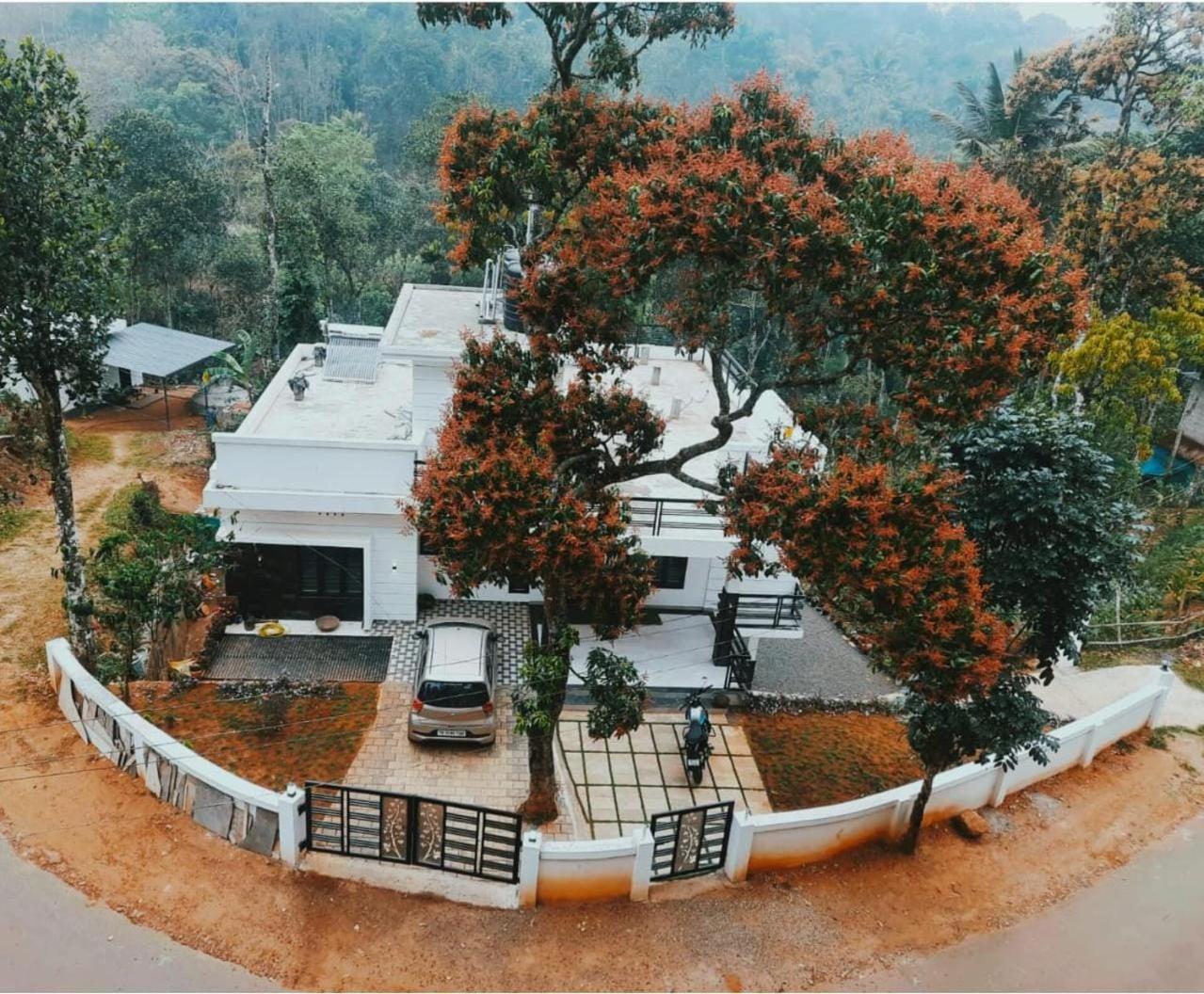 Vaishnavam Double Bedroom Villa Теккаді Екстер'єр фото